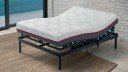 Matelas viscoélastique conçu pour être utilisé dans les lits articulés motorisés.