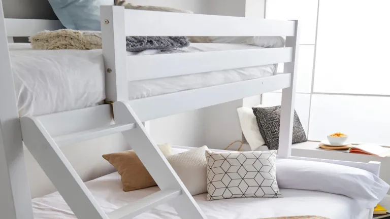 Lit superposé en bois massif écologique