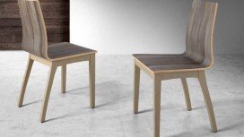 Chaise en bois massif design