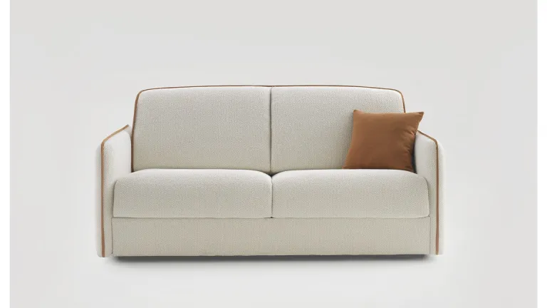 Avec un matelas de 18 cm pour un confort optimal