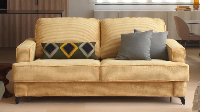 Avec un matelas de 15 cm pour un confort optimal