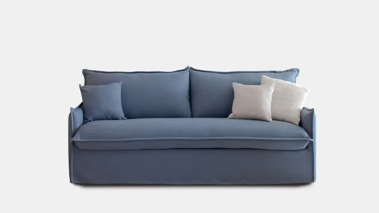 Avec un matelas de 18 cm pour un confort optimal