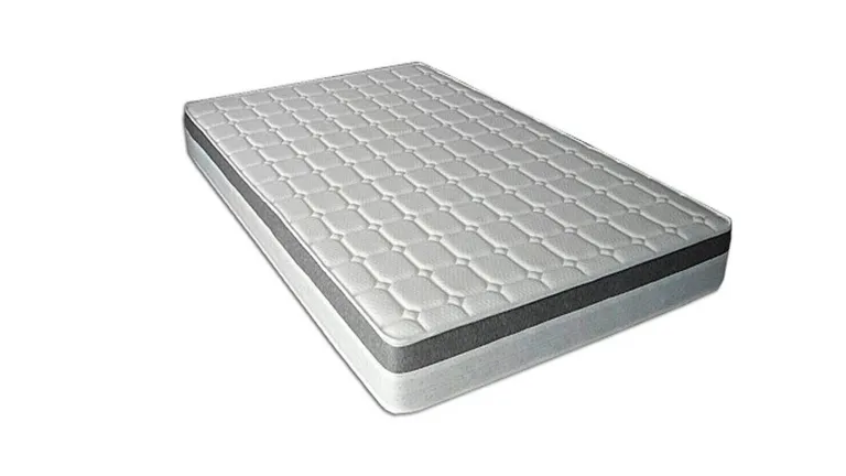 Son noyau de 16 cm de HR de 45 kg de densité moyenne convient aux lits escamotables et aux lits coffre