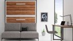 Un lit superposé escamotable avec canapé intégré au design très élégant.